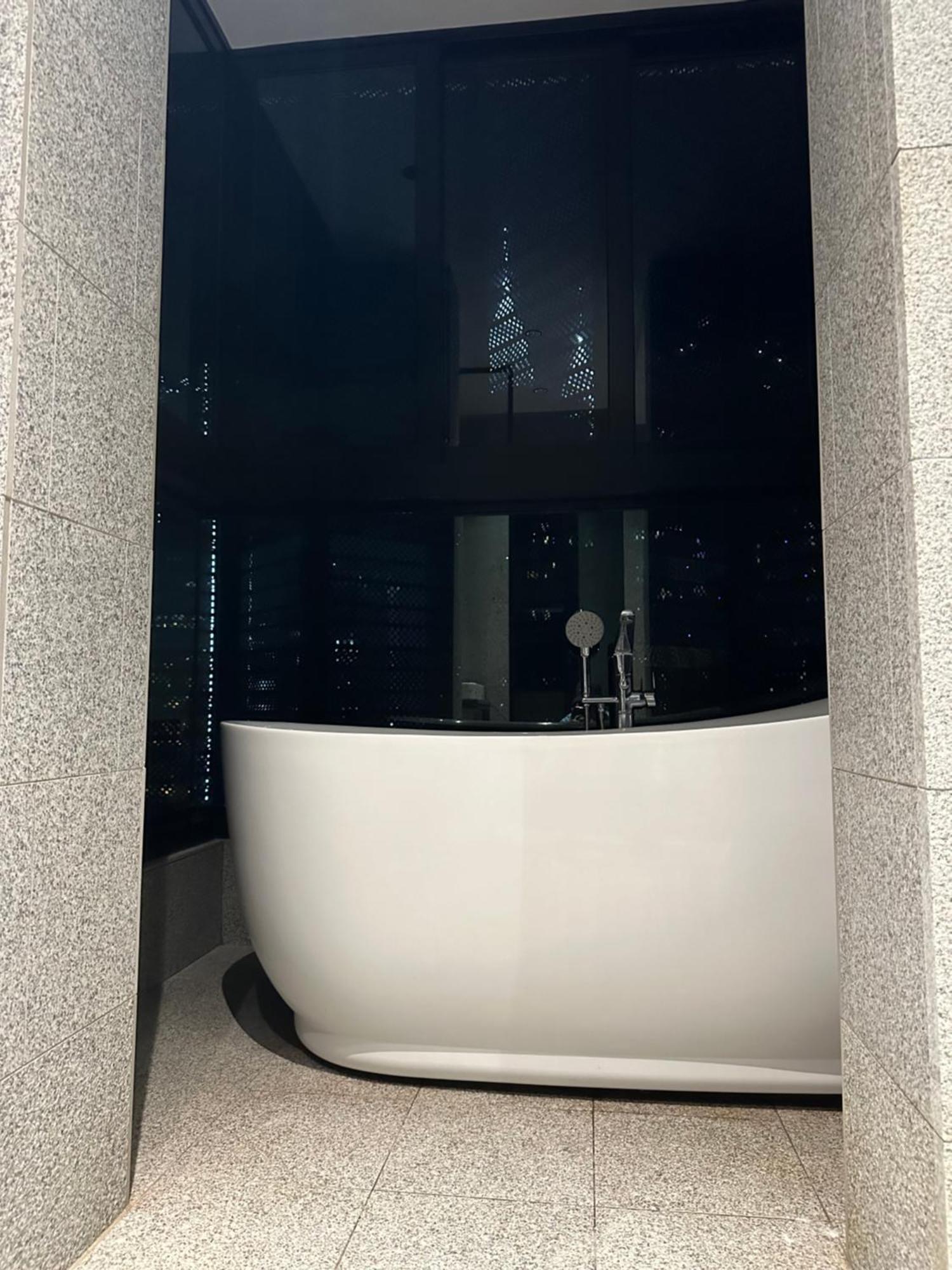 Scarletz Suites Klcc By Aura Kuala Lumpur Exterior photo