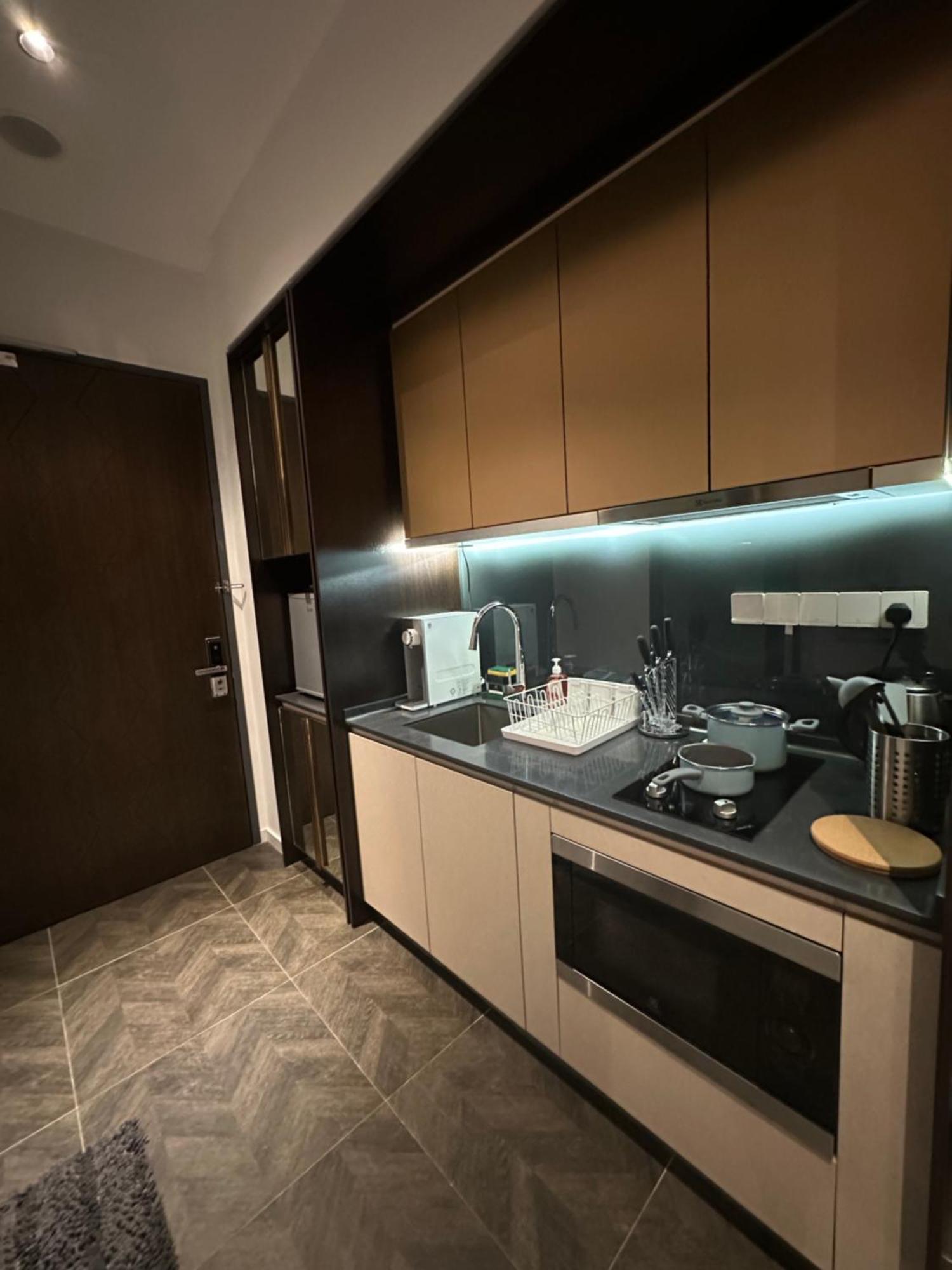 Scarletz Suites Klcc By Aura Kuala Lumpur Exterior photo